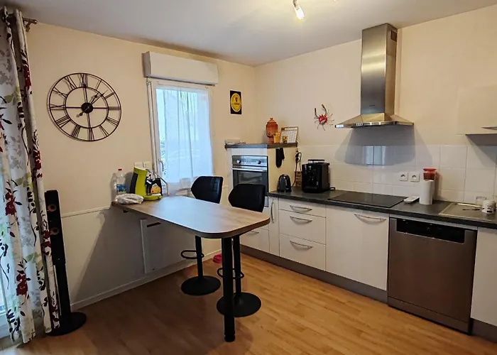 1 Privee * אנז'ה